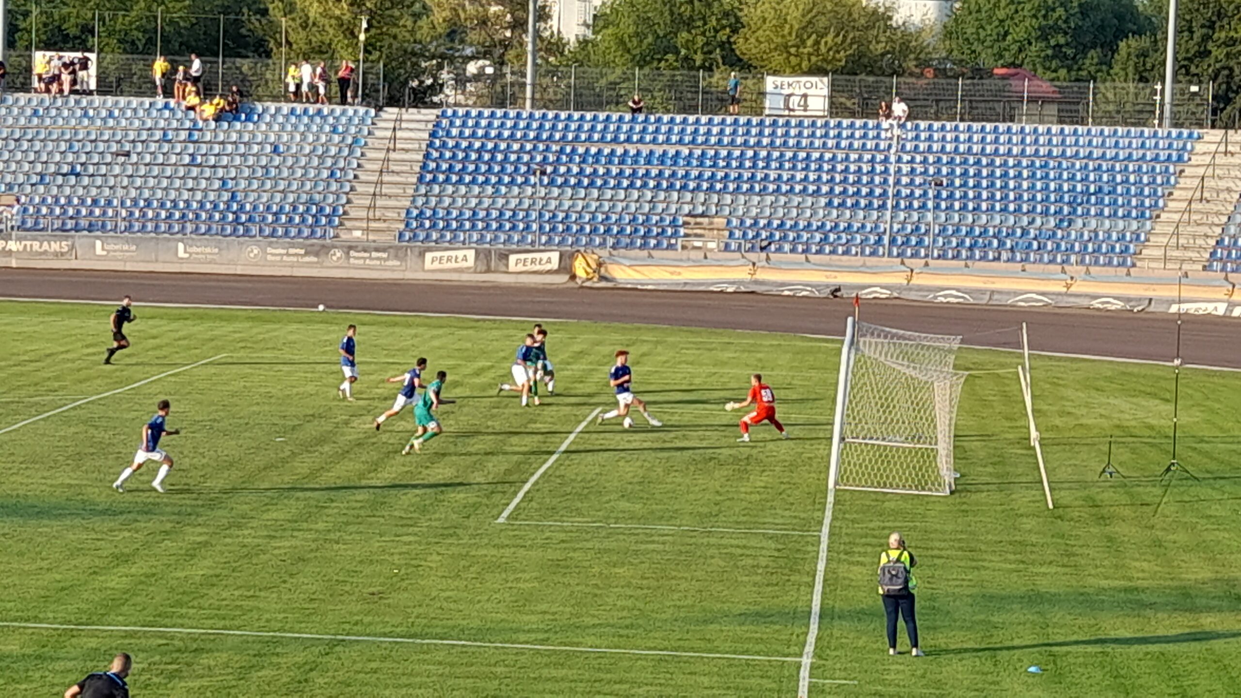 Rezerwy ekstraklasowego Motoru Lublin pokonały w “meczu przyjaźni” ekipę Hetmana Zamość. Gospodarze spotkania wygrali 3:1.