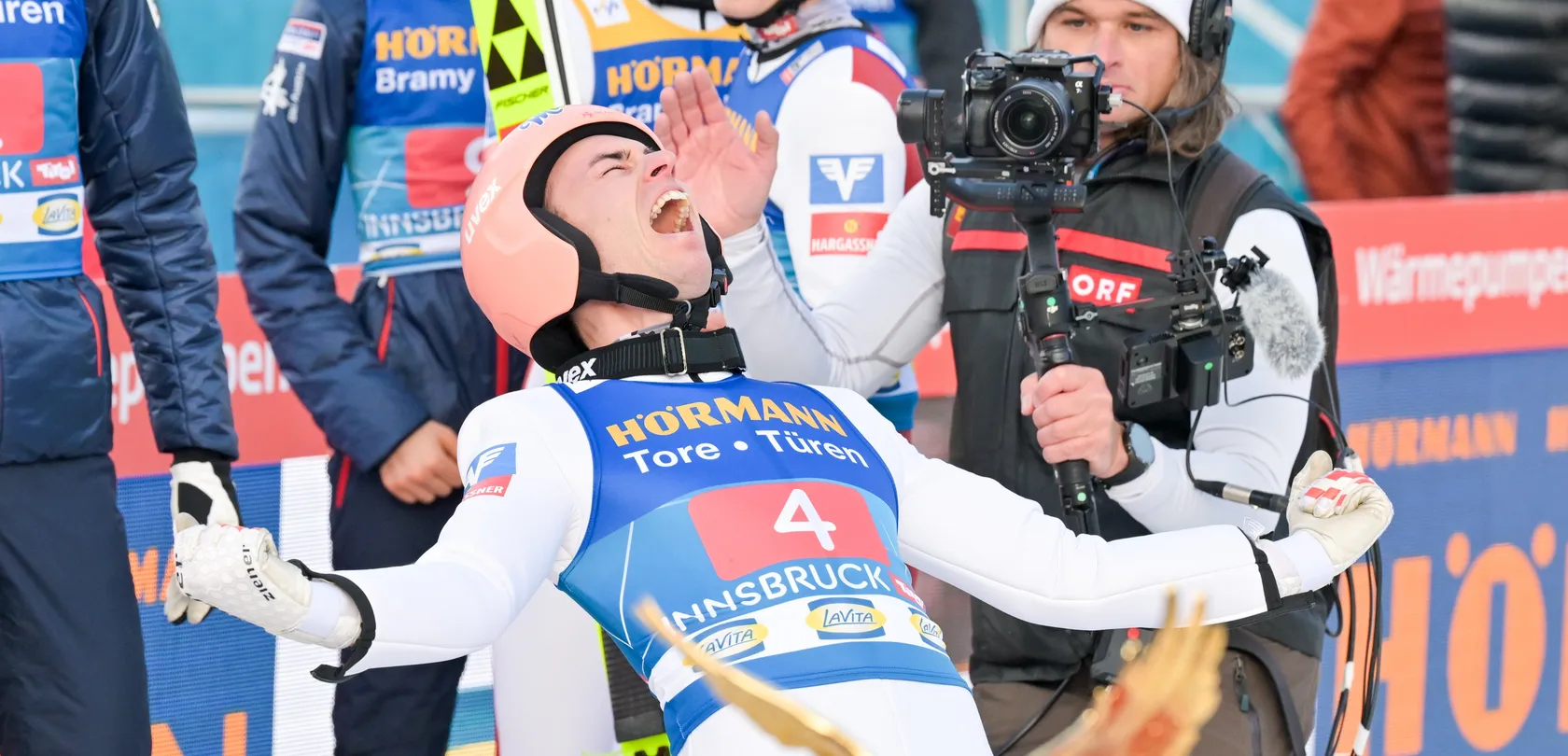 Stefan Kraft sięgnął po drugie zwycięstwo podczas trwającego Turnieju Czterech Skoczni.